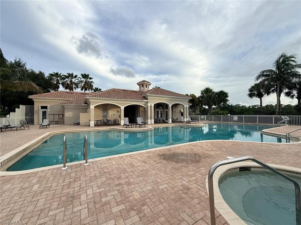 1425 Weeping Willow Ct, Cape Coral, FL 33909 Photo