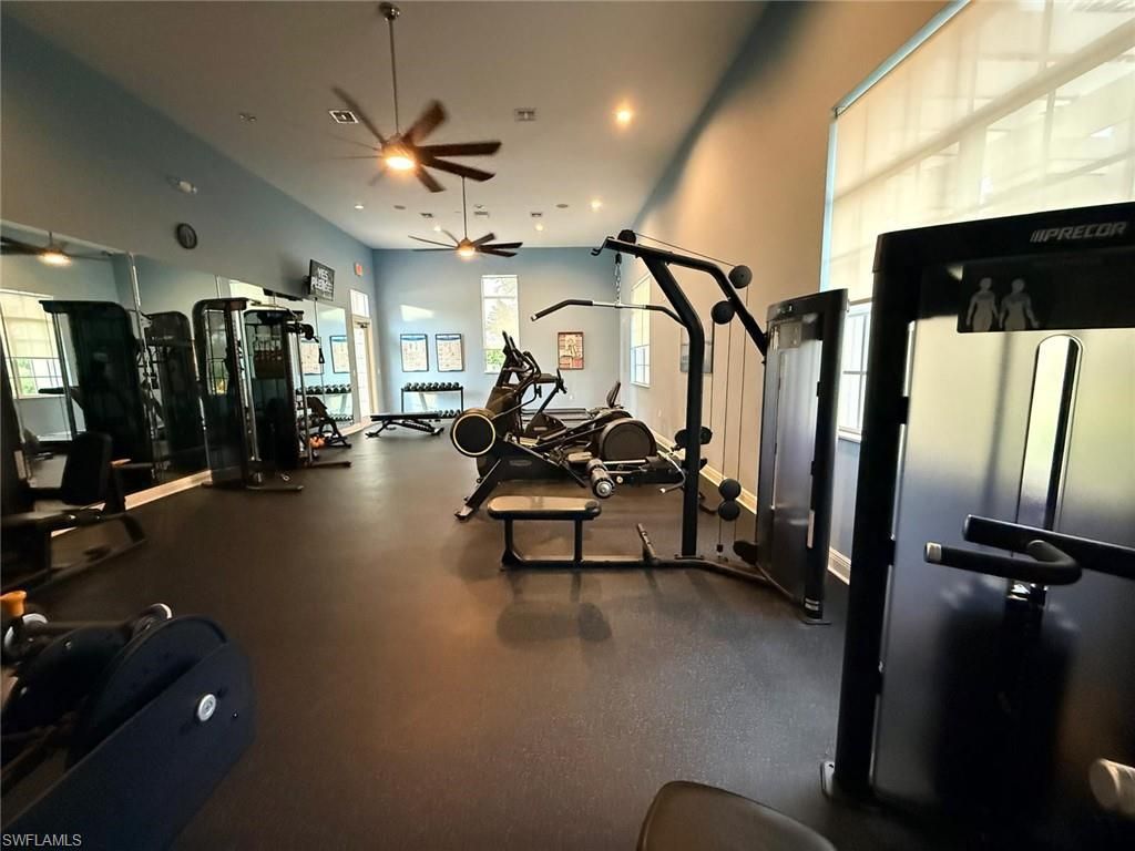 1425 Weeping Willow Ct, Cape Coral, FL 33909 Photo