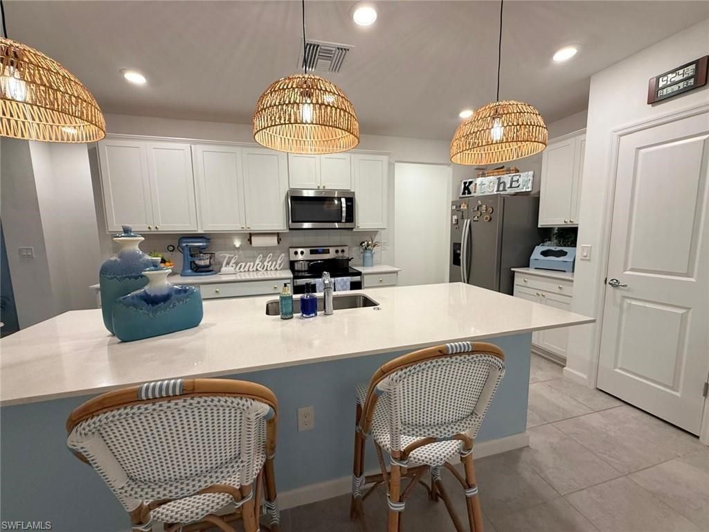 1425 Weeping Willow Ct, Cape Coral, FL 33909 Photo