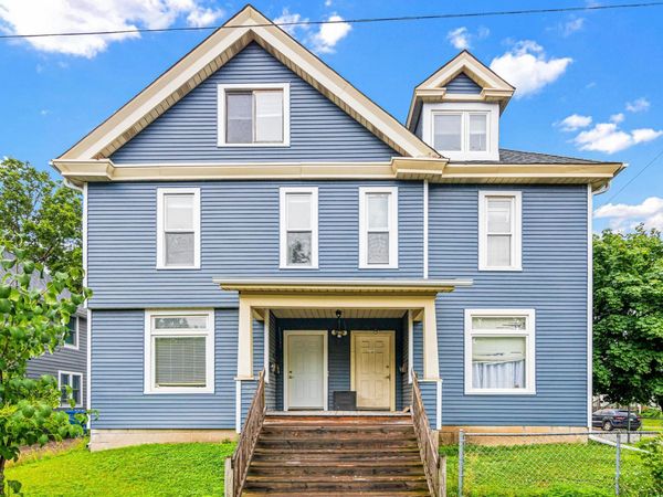 2121 13th Avenue S, Minneapolis, MN 55404