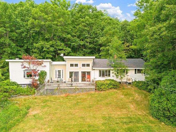 139 Riverside Road , Gardiner, ME 04345