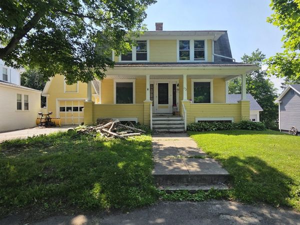 172 Maine Avenue , Millinocket, ME 04462