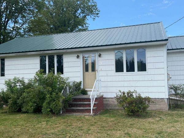 5 Woodland Road , Princeton, ME 04668