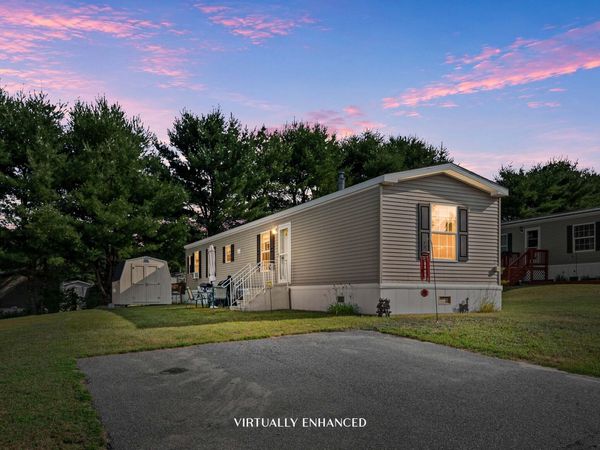 21 Purington Avenue , Mechanic Falls, ME 04256