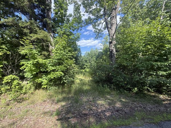 5 Black Road N, Searsport, ME 04974