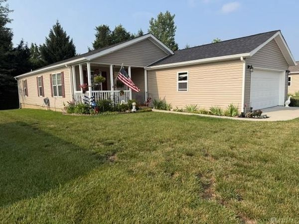 424 Park Hills Crossing, Fairborn, OH 45324