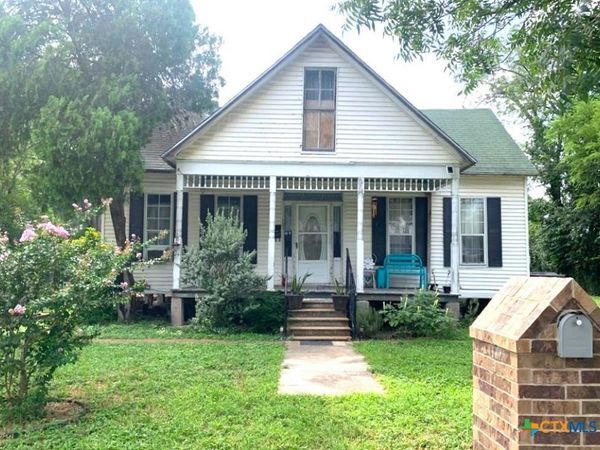508 Stockdale Street , Cuero, TX 77954