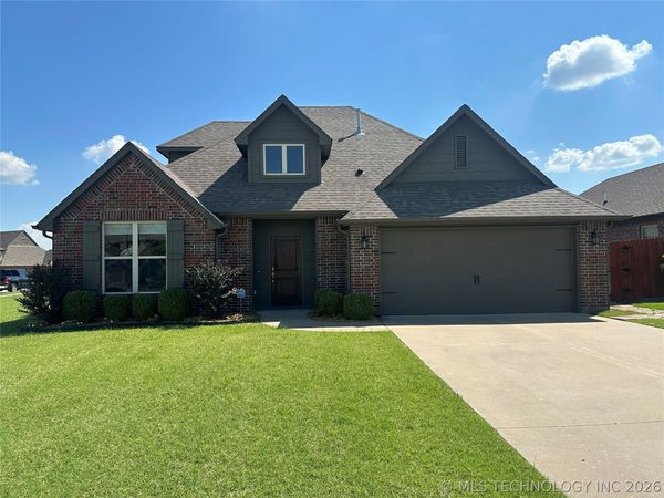 18624 E 46th Street S, Tulsa, OK 74134