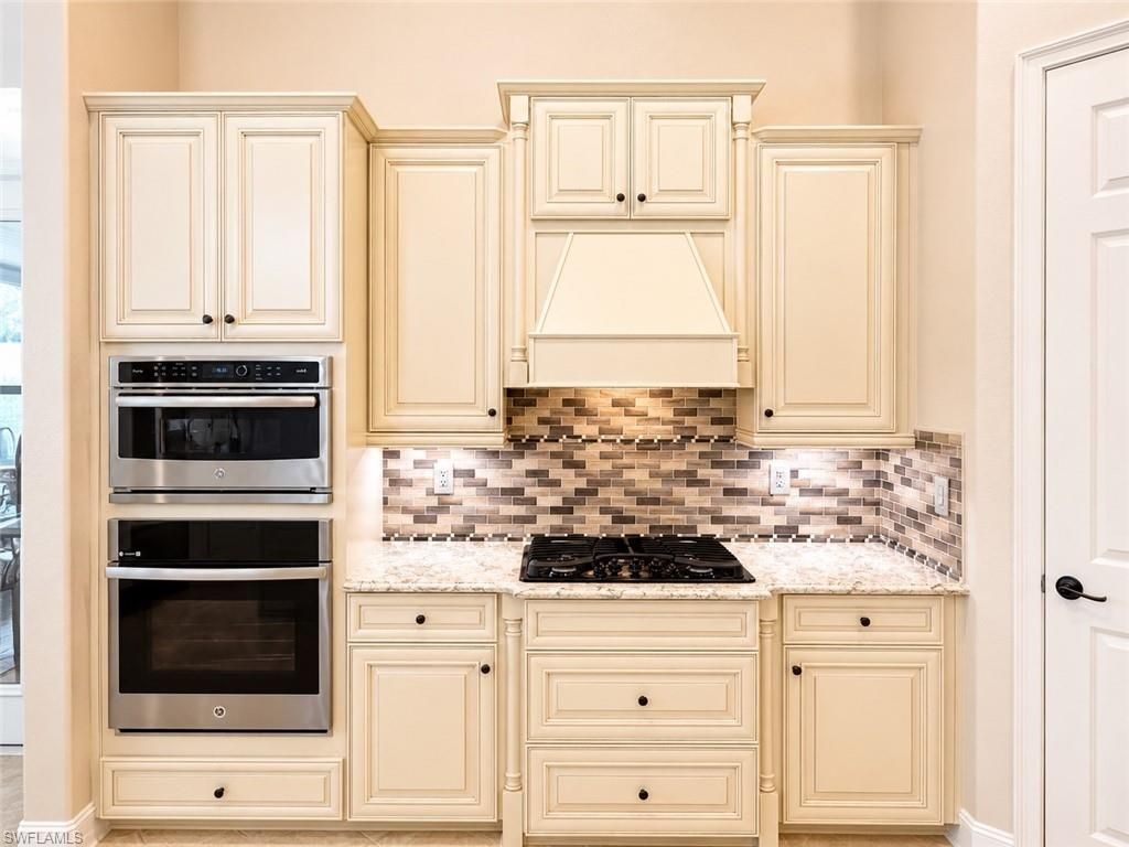 9871 Corso Bello Dr , Naples, FL 34113 Photo