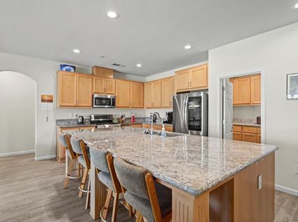 327 Manor Dr, Ione, CA 95640 Photo