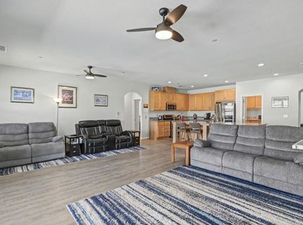 327 Manor Dr, Ione, CA 95640 Photo