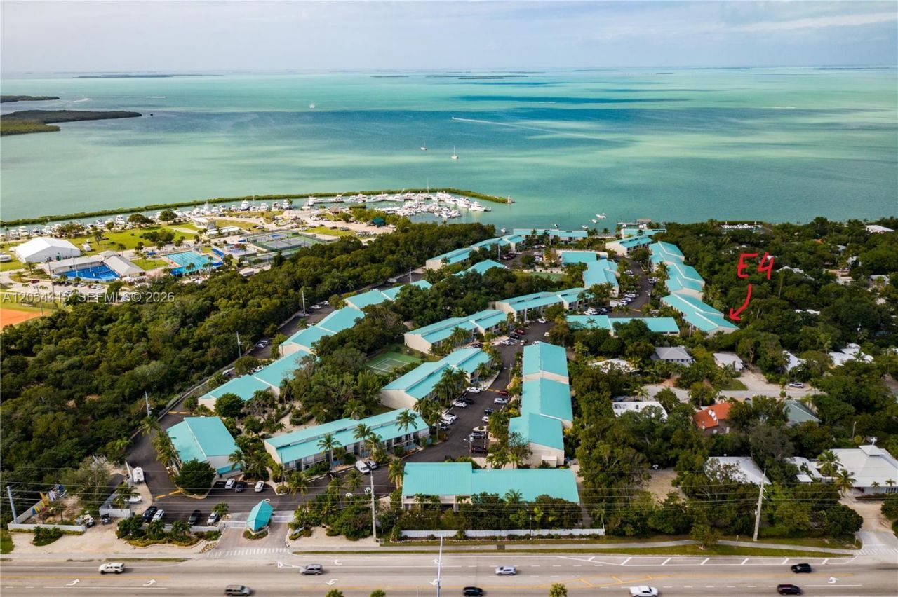 87200 Overseas Hwy, Unit E4, Plantation Key, FL 33036 Photo