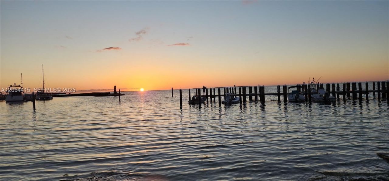 87200 Overseas Hwy, Unit E4, Plantation Key, FL 33036 Photo