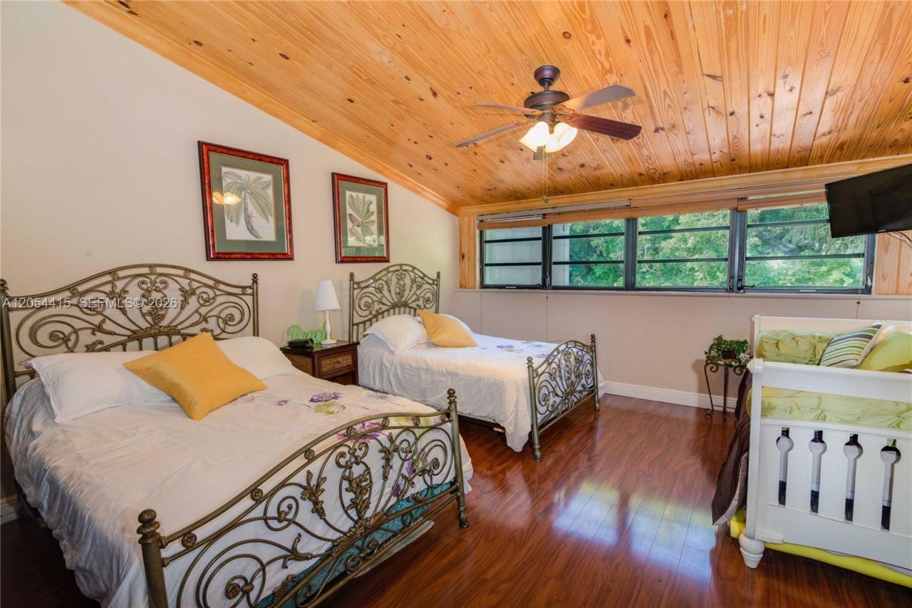 87200 Overseas Hwy, Unit E4, Plantation Key, FL 33036 Photo