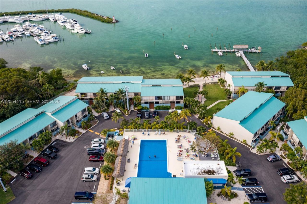 87200 Overseas Hwy, Unit E4, Plantation Key, FL 33036 Photo