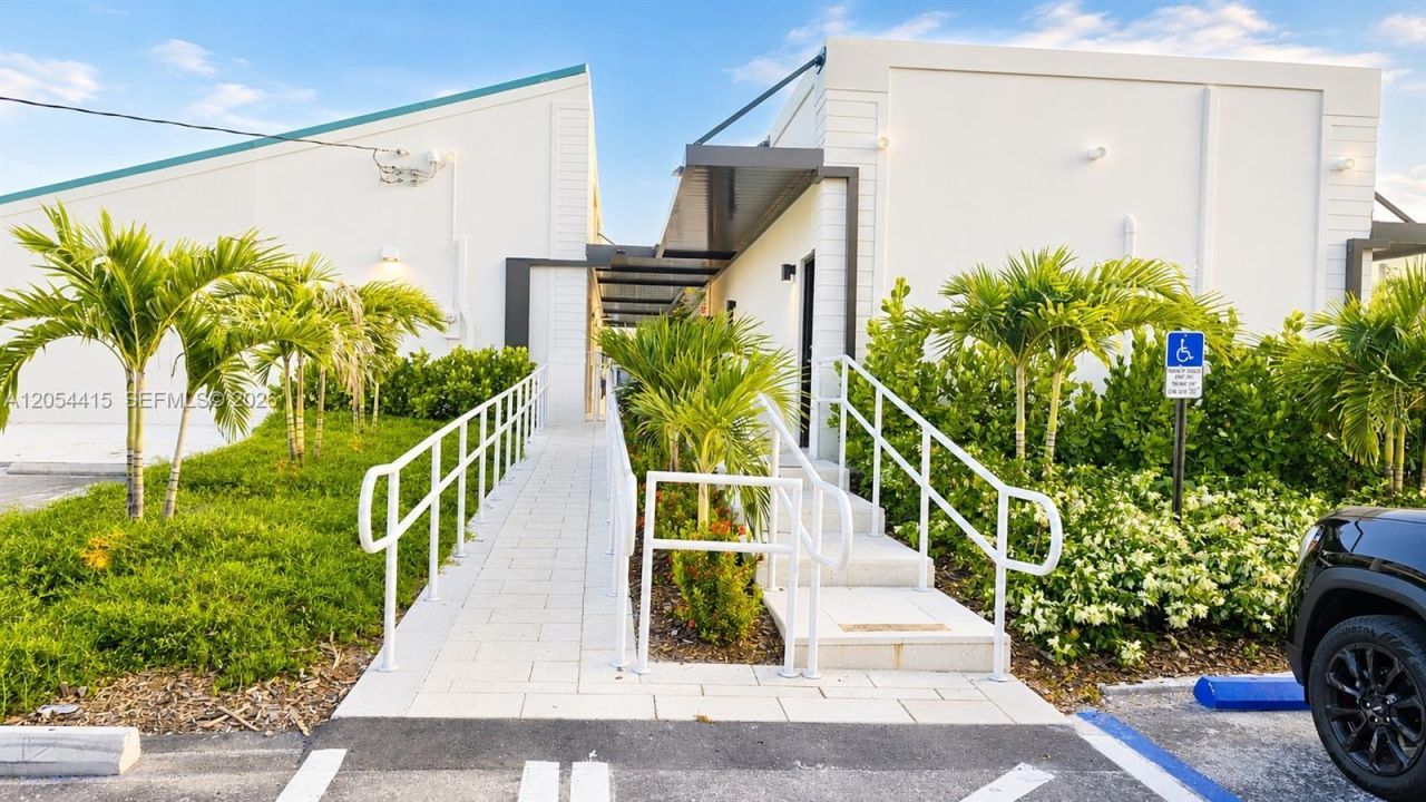 87200 Overseas Hwy, Unit E4, Plantation Key, FL 33036 Photo
