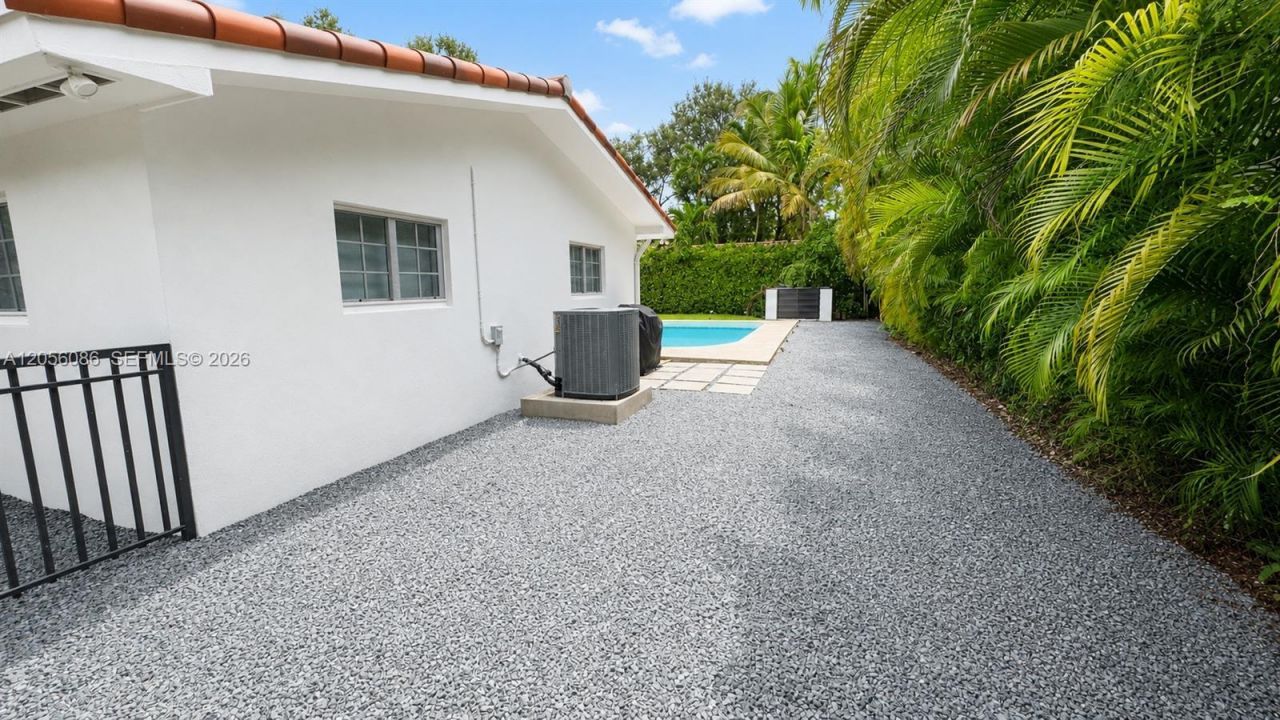 614 San Juan Dr, Coral Gables, FL 33143 Photo
