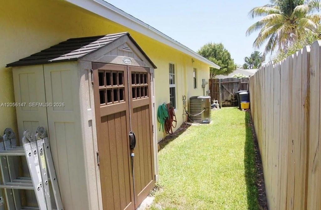 117 Chapel Ln , Tequesta, FL 33469 Photo