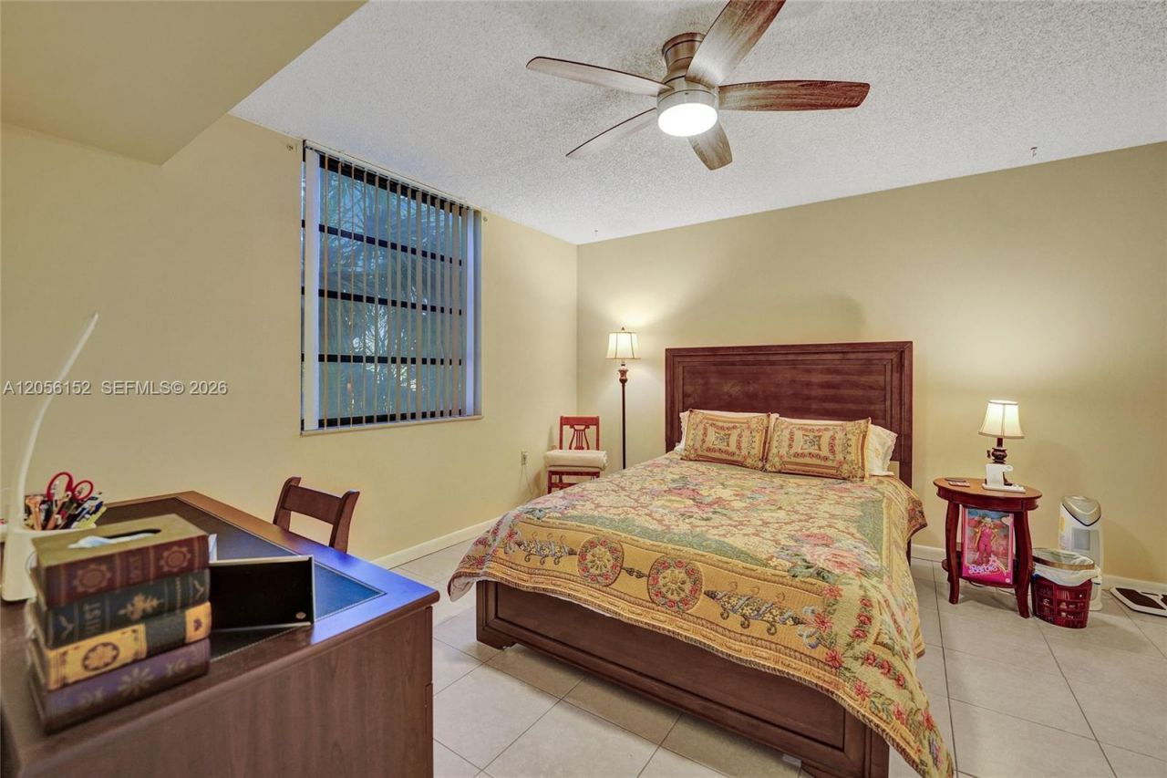 1713 Whitehall Dr , Unit 304, Davie, FL 33324 Photo