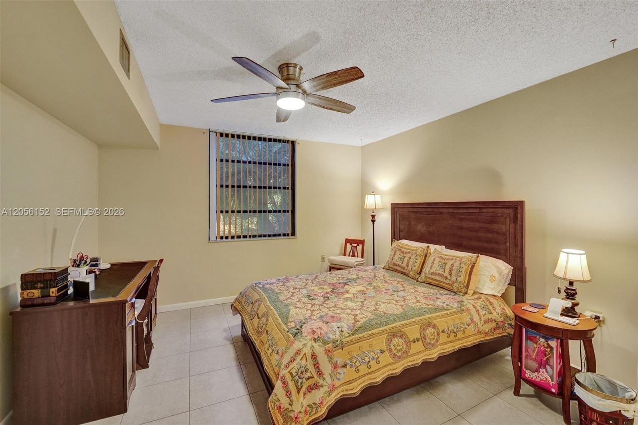 1713 Whitehall Dr , Unit 304, Davie, FL 33324 Photo