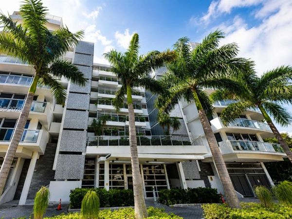 1100 100th St, Unit 401, Bay Harbor Islands, FL 33154