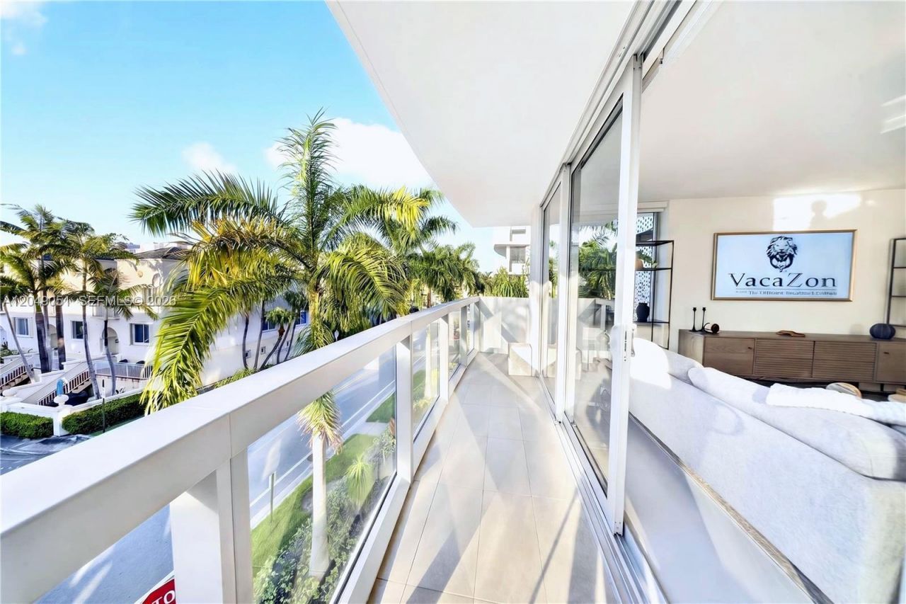 1100 100th St, Unit 401, Bay Harbor Islands, FL 33154 Photo