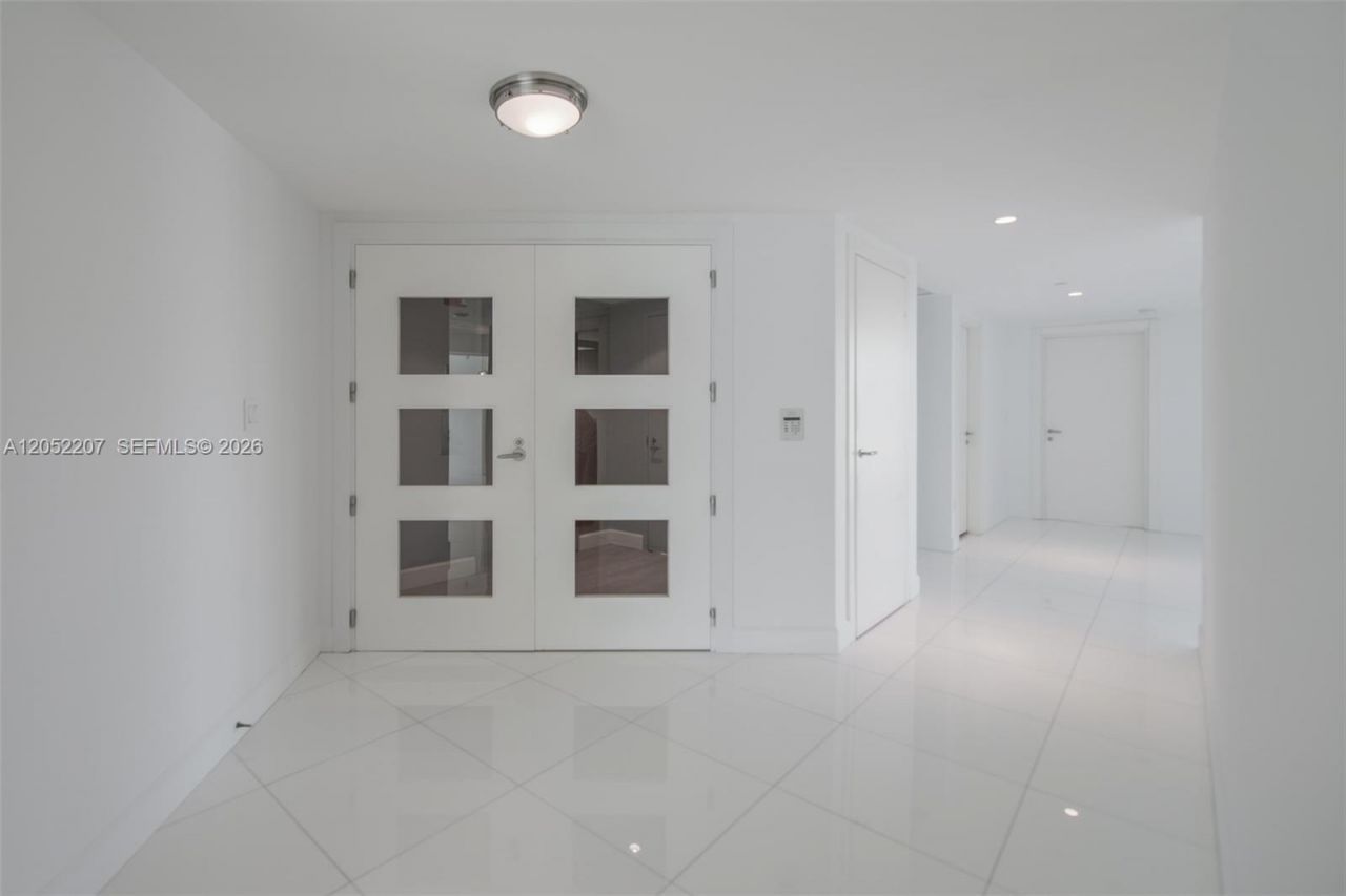 2627 S Bayshore Dr , Unit 604, Miami, FL 33133 Photo