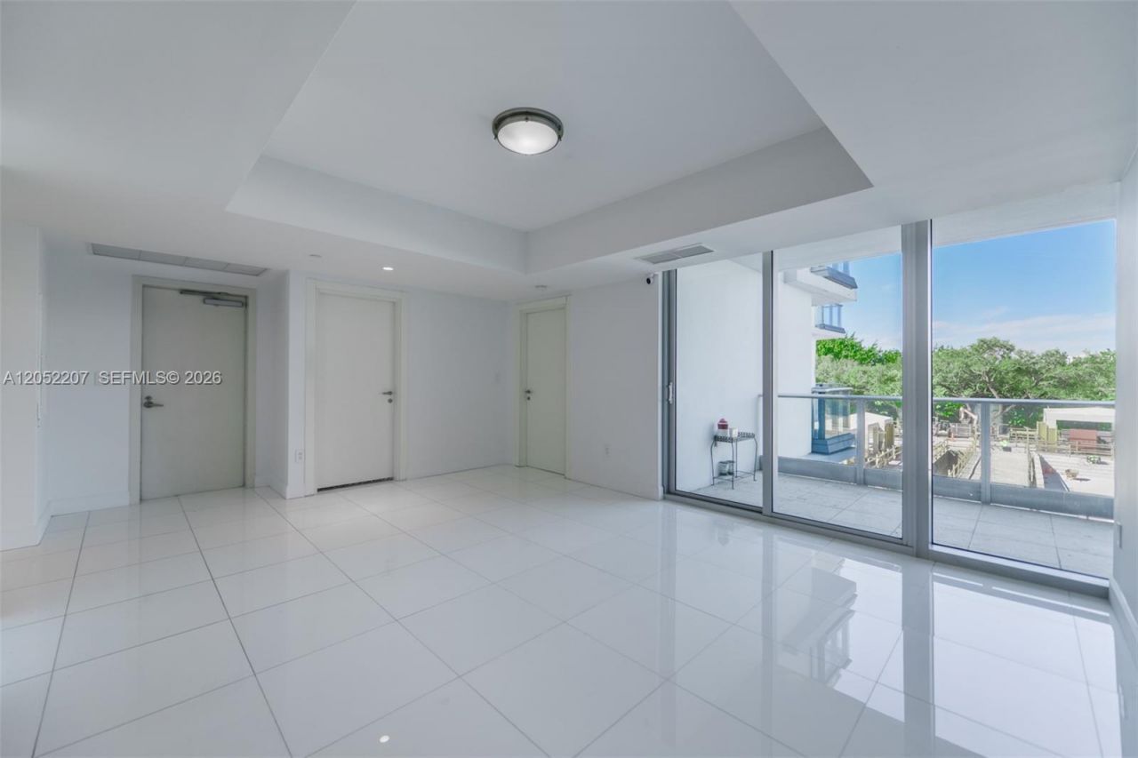 2627 S Bayshore Dr , Unit 604, Miami, FL 33133 Photo