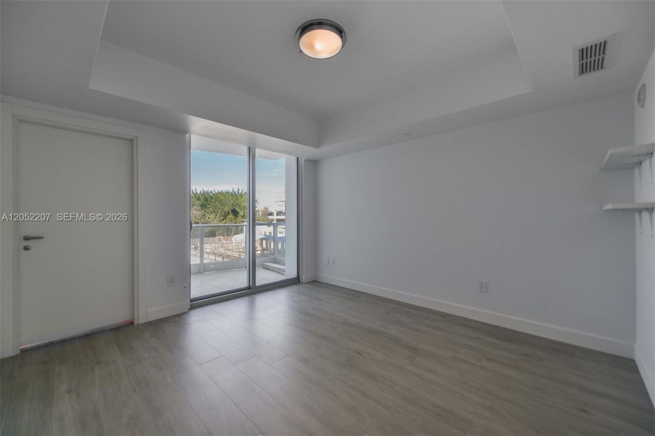 2627 S Bayshore Dr , Unit 604, Miami, FL 33133 Photo