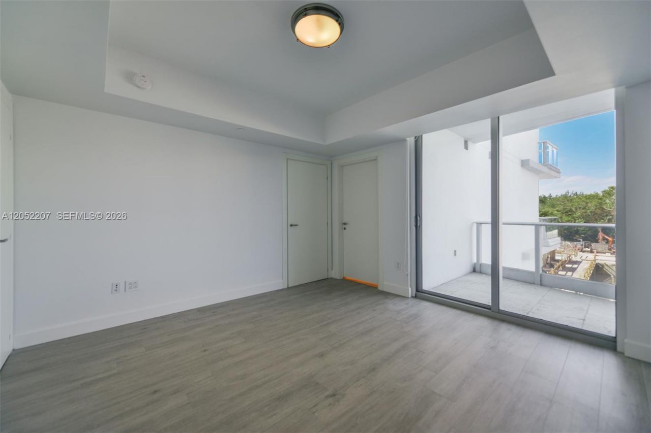 2627 S Bayshore Dr , Unit 604, Miami, FL 33133 Photo