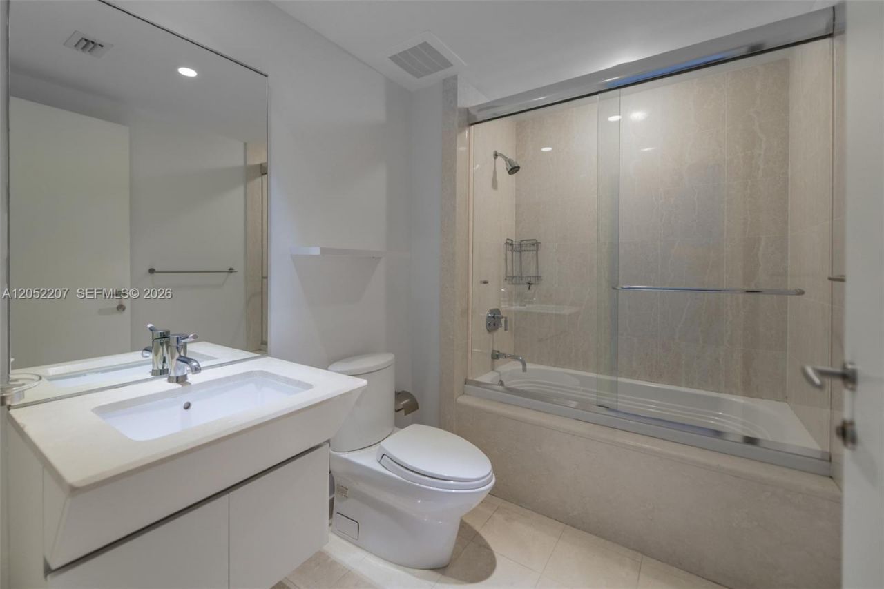 2627 S Bayshore Dr , Unit 604, Miami, FL 33133 Photo