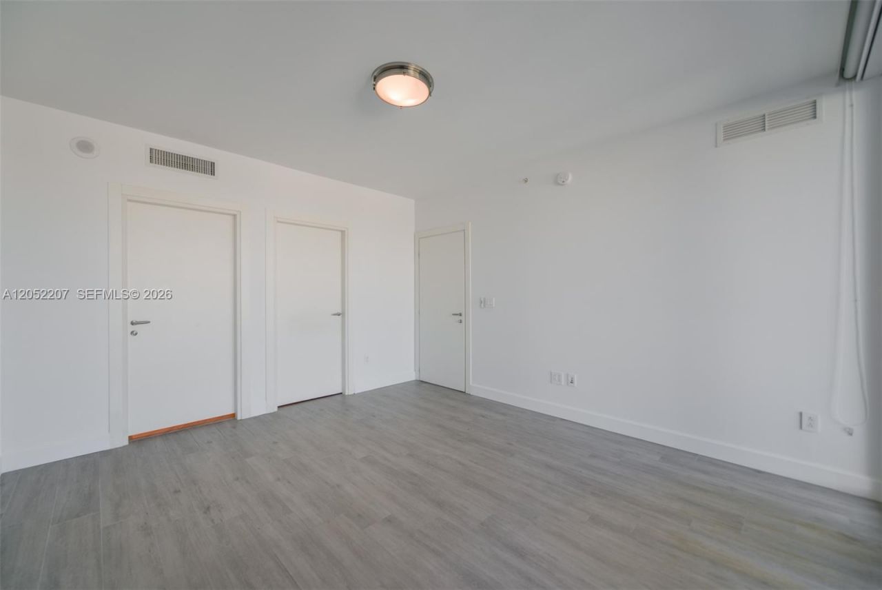 2627 S Bayshore Dr , Unit 604, Miami, FL 33133 Photo