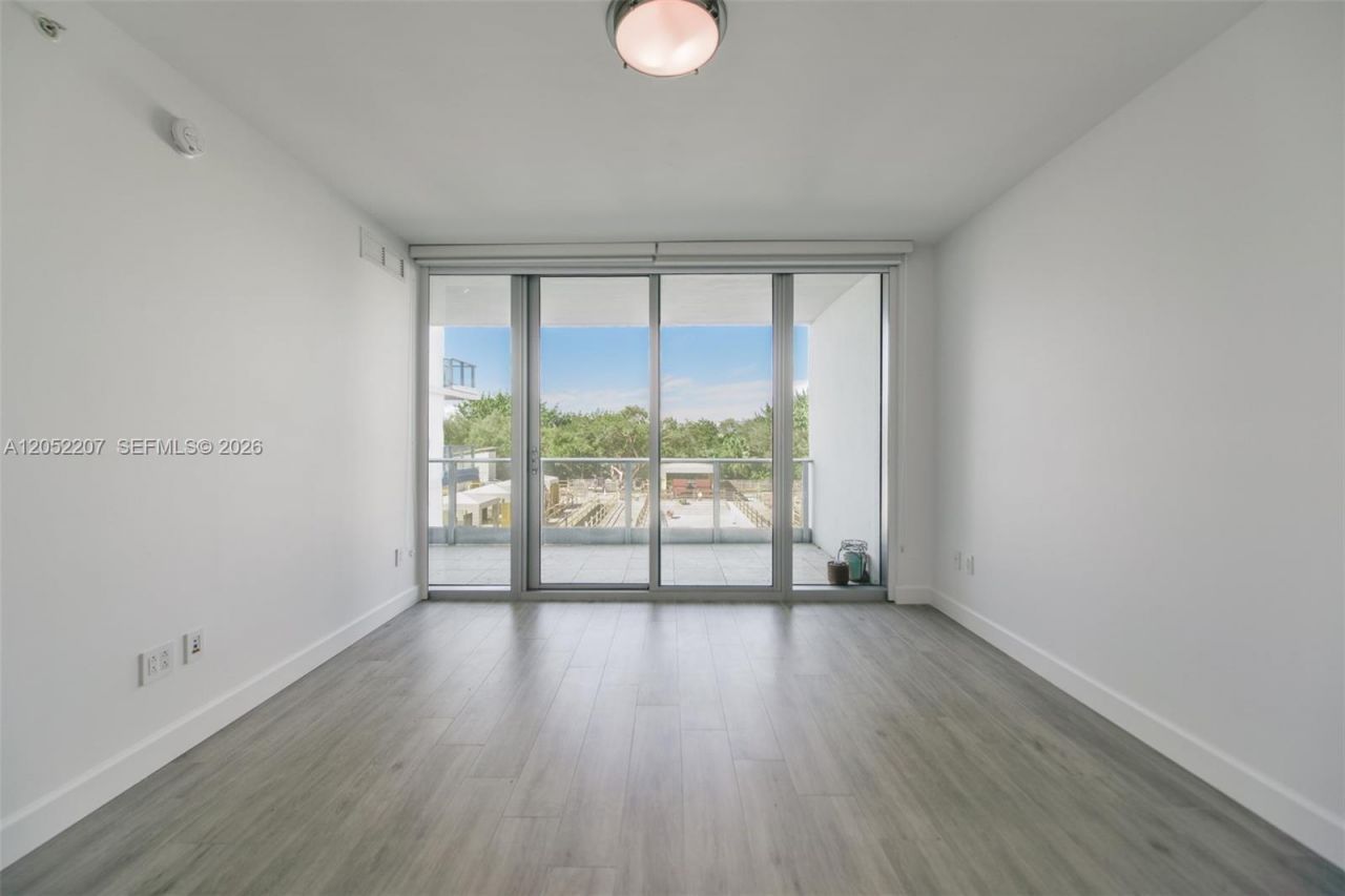 2627 S Bayshore Dr , Unit 604, Miami, FL 33133 Photo