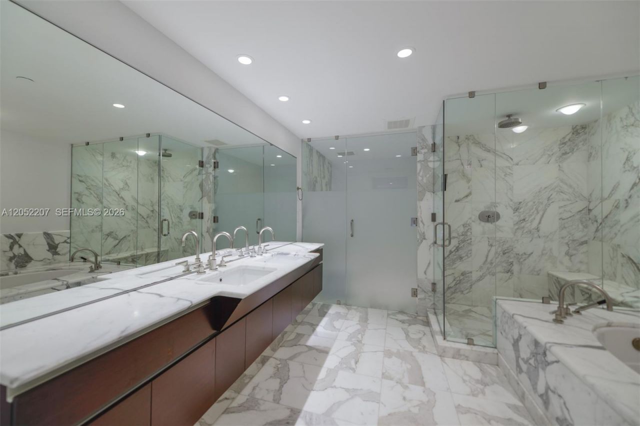 2627 S Bayshore Dr , Unit 604, Miami, FL 33133 Photo