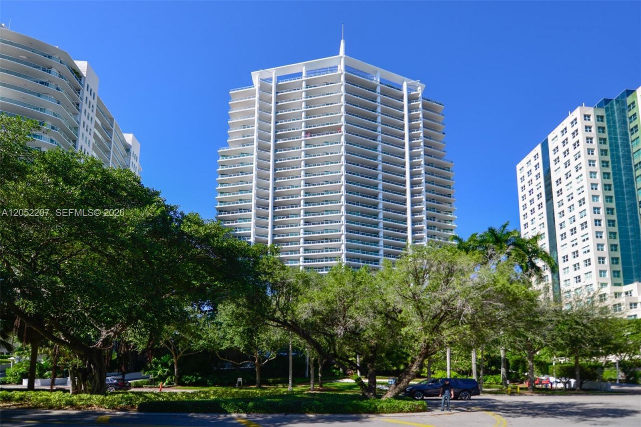2627 S Bayshore Dr , Unit 604, Miami, FL 33133 Photo