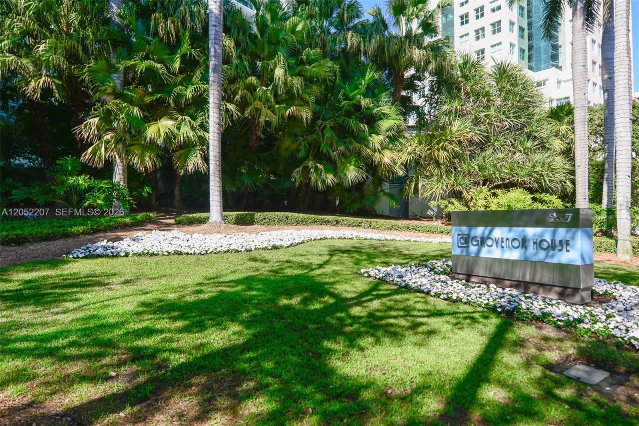 2627 S Bayshore Dr , Unit 604, Miami, FL 33133 Photo