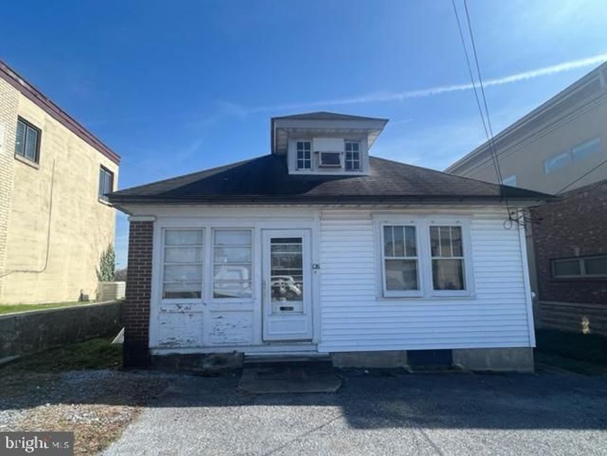 1126 E Chocolate Avenue , Hershey, PA 17033 Main Photo