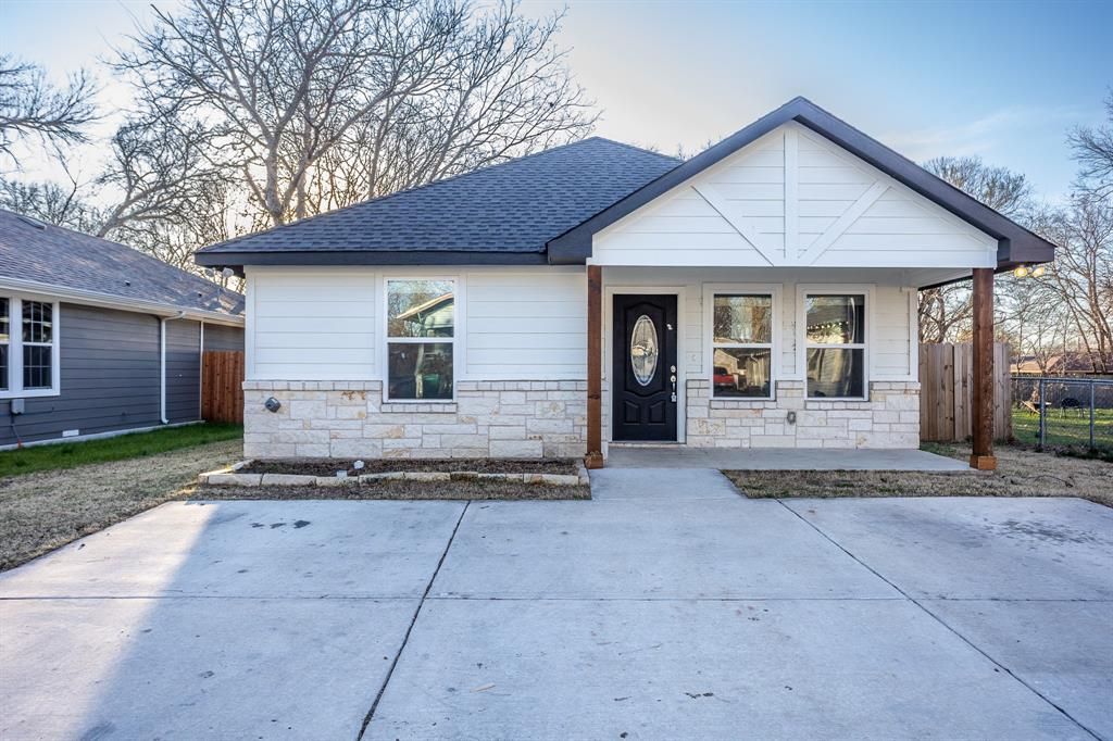 815 Ritchey Street , Gainesville, TX 76240 Main Photo