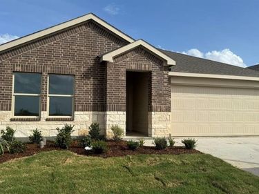 1061 STANDING POINT Drive, Fort Worth, TX 76131