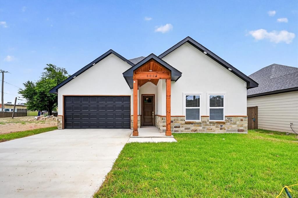 5005 Shackleford Street, Fort Worth, TX 76119 Main Photo
