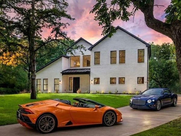 105 Forest Brook Drive, Oak Leaf, TX 75154