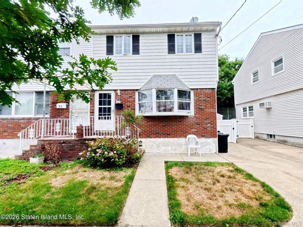 59 Zoe St , Staten Island, NY 10305