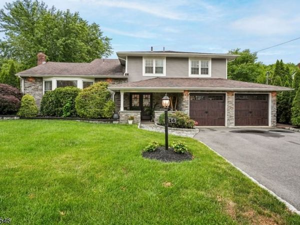 26 Mohawk Dr, Springfield, NJ 07081