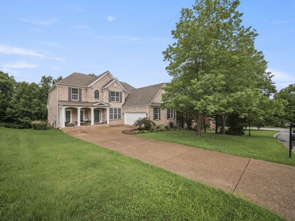 1487 Red Oak Dr, Brentwood, TN 37027