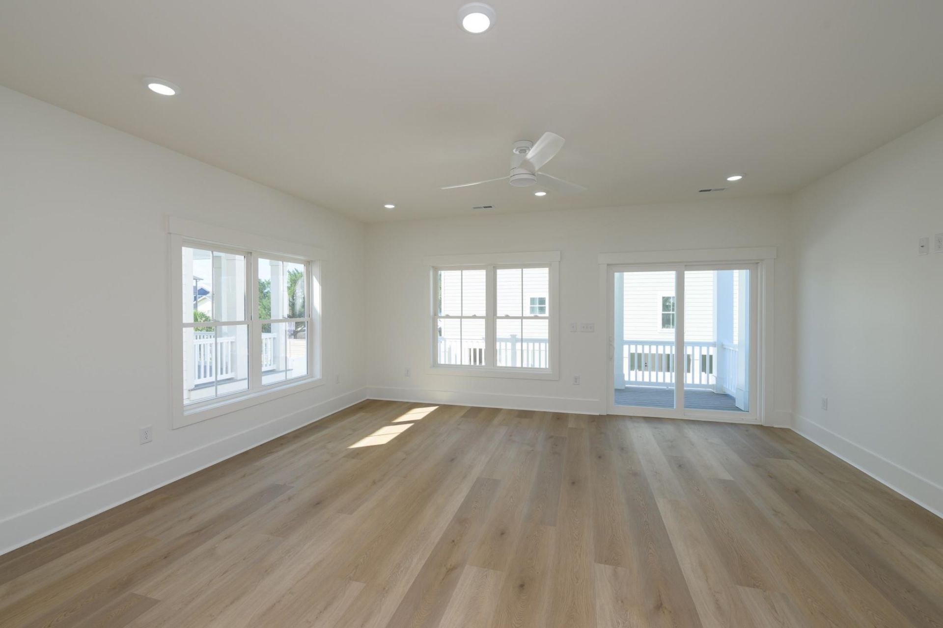 117 6th Ave. S  Photo 6