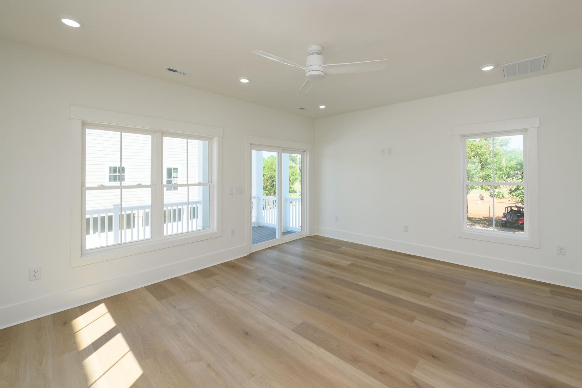 117 6th Ave. S  Photo 7