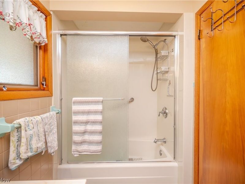 1788 Lancaster Drive, Austintown, OH 44511 Photo 16