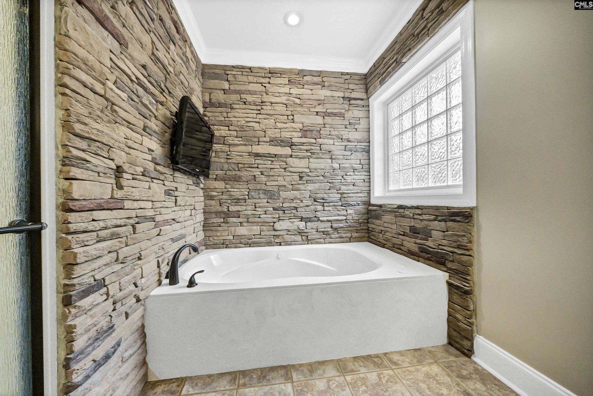 312 Serenity Court Photo 31