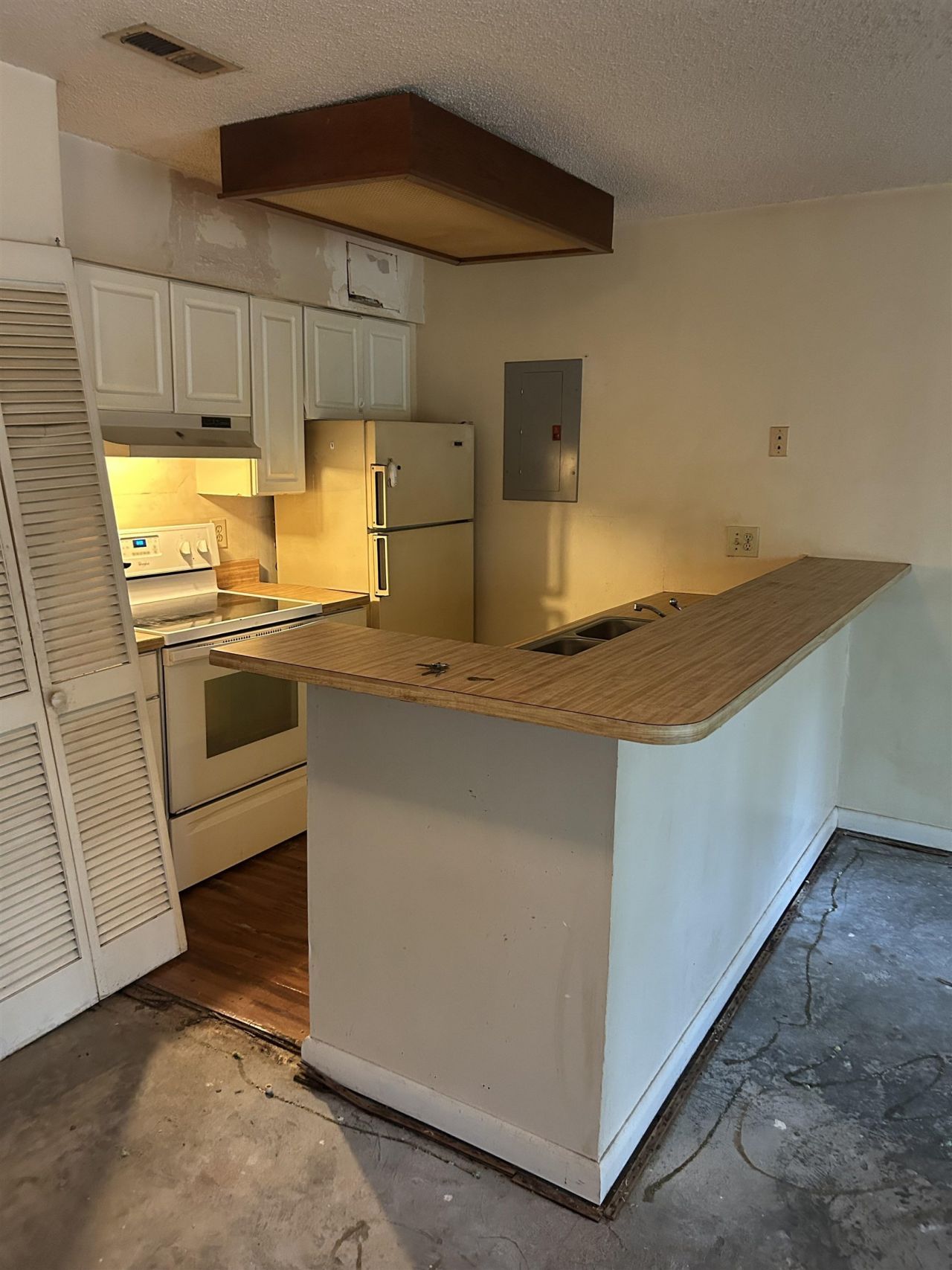 4506 Little River Inn Ln. Photo 11