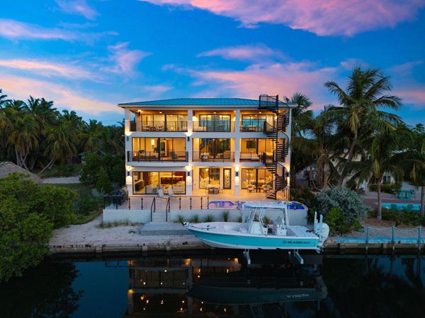 77350 Overseas Highway, ISLAMORADA, FL 33036